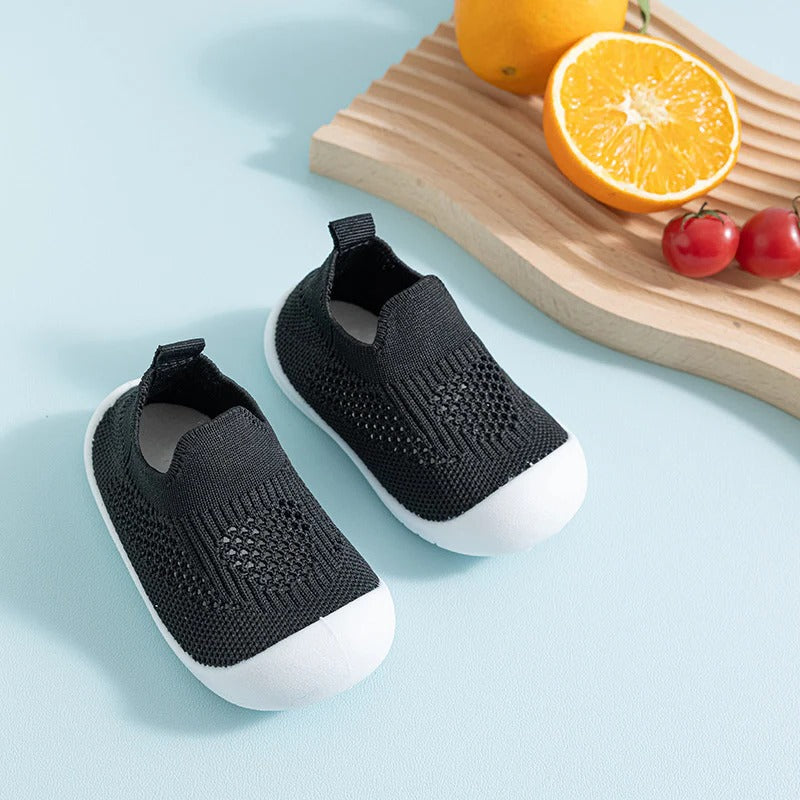 Grip Socks for Kids with Rubberized Sole and Slip-Resistant Traction