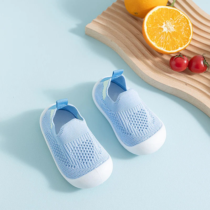 Grip Socks for Kids with Rubberized Sole and Slip-Resistant Traction
