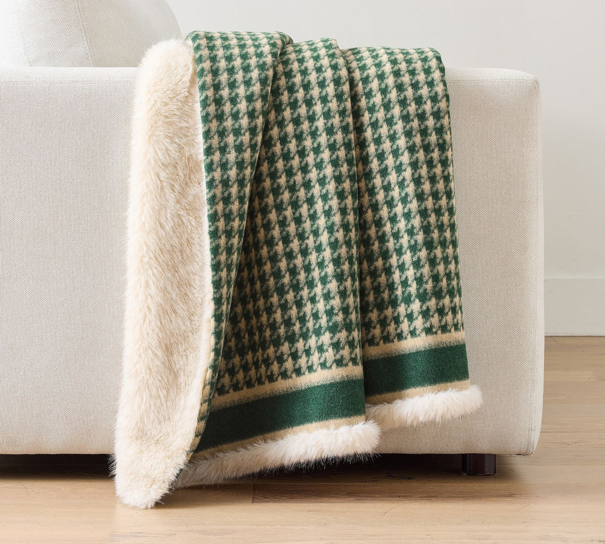Houndstooth Throw Blanket with Faux Fur Back, 50x60 Inches
