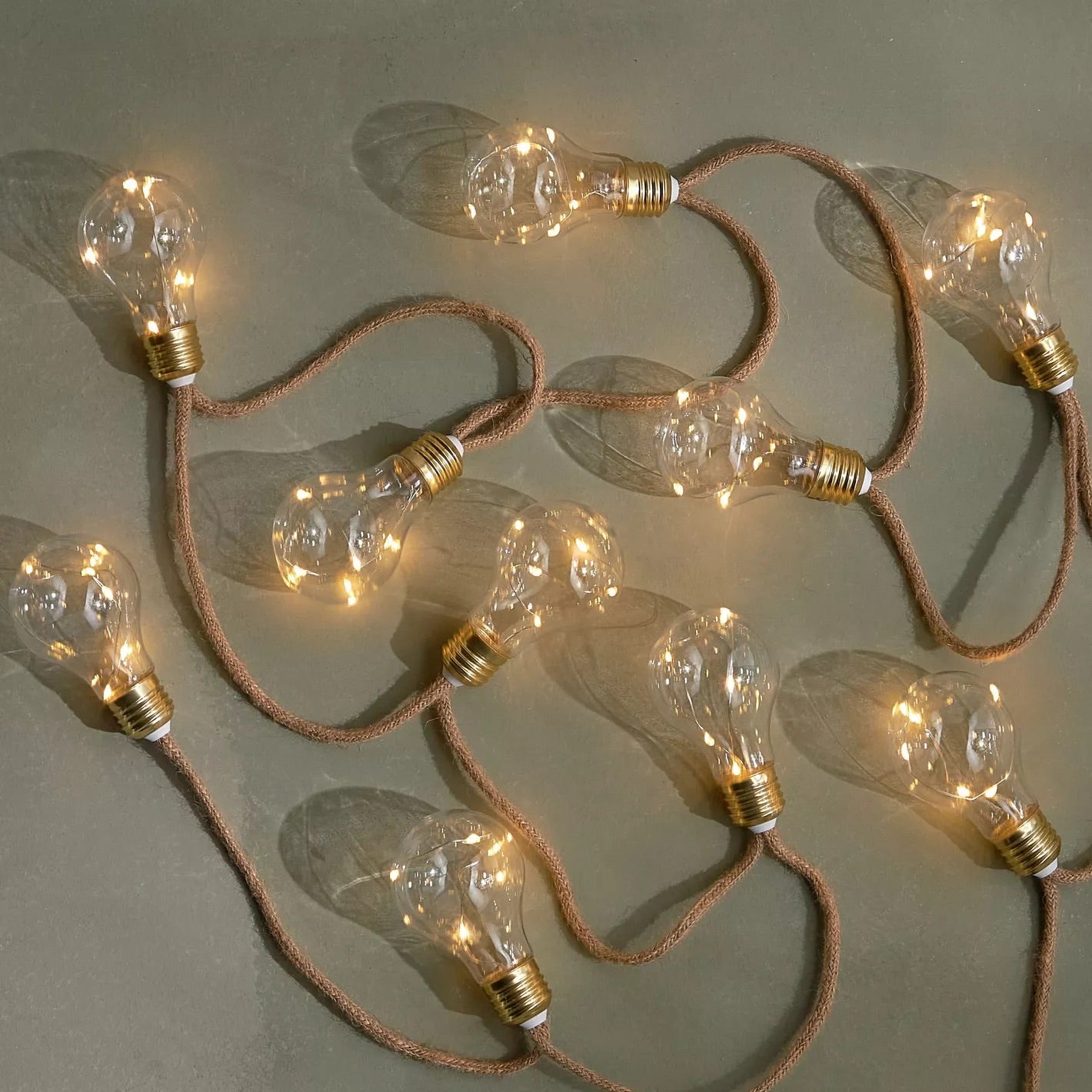 Vasta Bulb Design Warm Outdoor LED Lights with Rope Style String